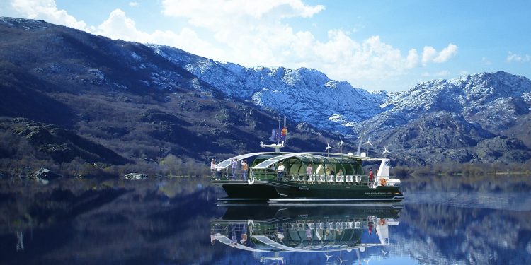 Reabren los cruceros en los Arribes del Duero desde el Paso de la Campana con gran afluencia de turistas