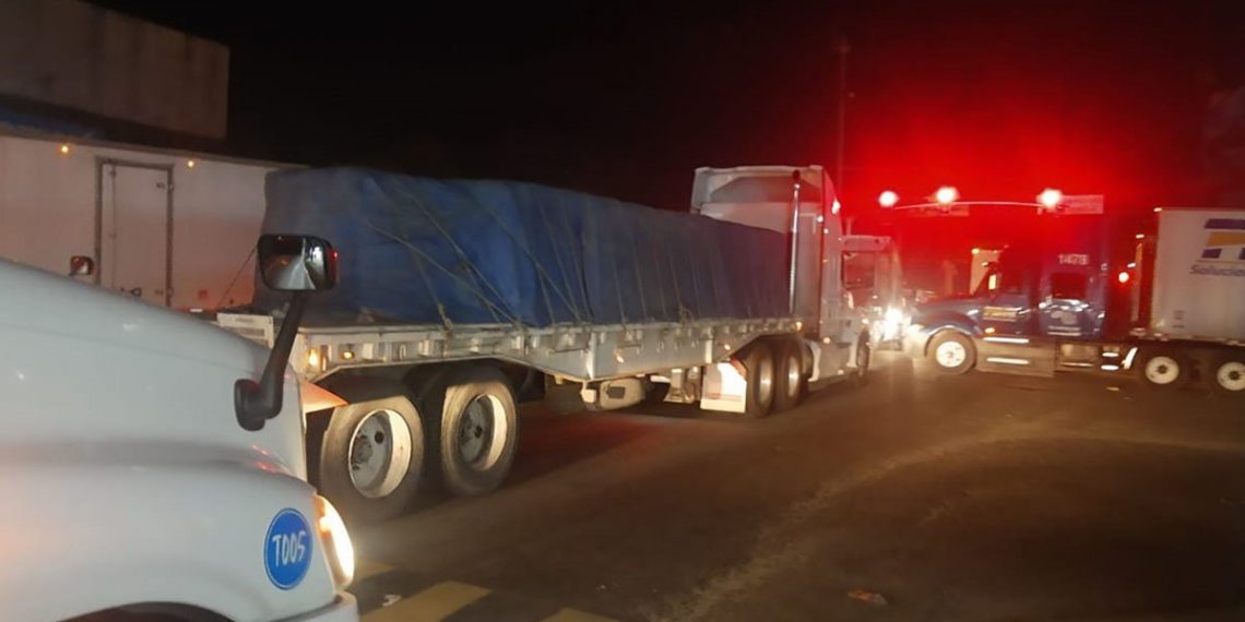 Retiran bloqueo de crucero de Hacienda Blanca