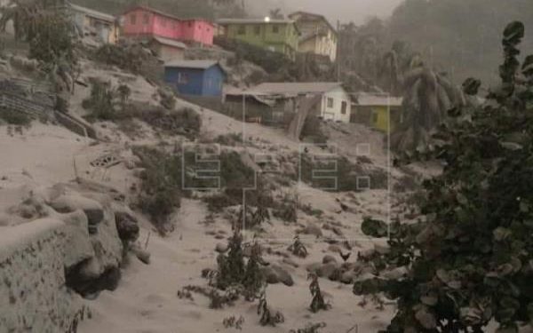 San Vicente y las Granadinas rechaza que los cruceros evacúen a su población