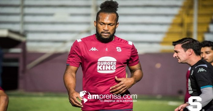 Saprissa pierde a uno de sus mejores jugadores para viaje a USA; Kendall Waston