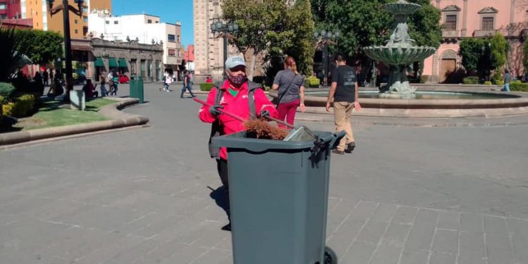 Se intensifican trabajos de limpieza en el Centro Histórico