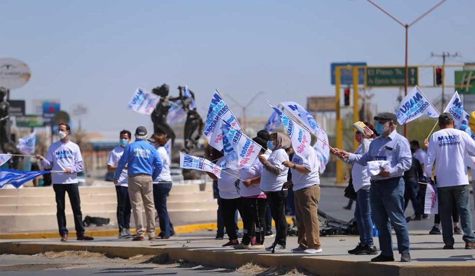 Simpatizantes del PAN toman colonias y cruceros de la ciudad