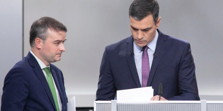 Transparencia reclama a Sánchez información sobre los viajes de su gurú jefe