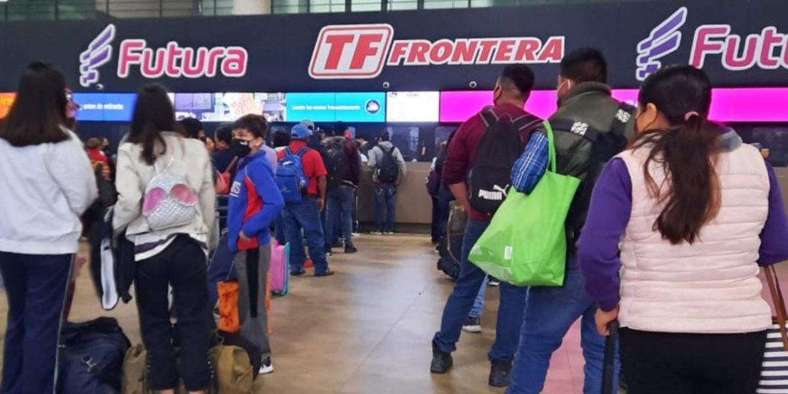 Turismo en Nuevo León. Analista prevé recuperación de industria turística y aeroportuaria por vacaciones