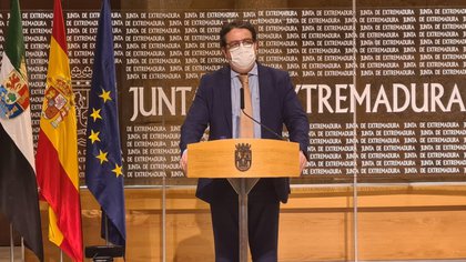09/04/2021 El vicepresidente segundo y consejero de Sanidad, José María Vergeles, en rueda de prensa
POLITICA ESPAÑA EUROPA EXTREMADURA
JUNTA DE EXTREMADURA
