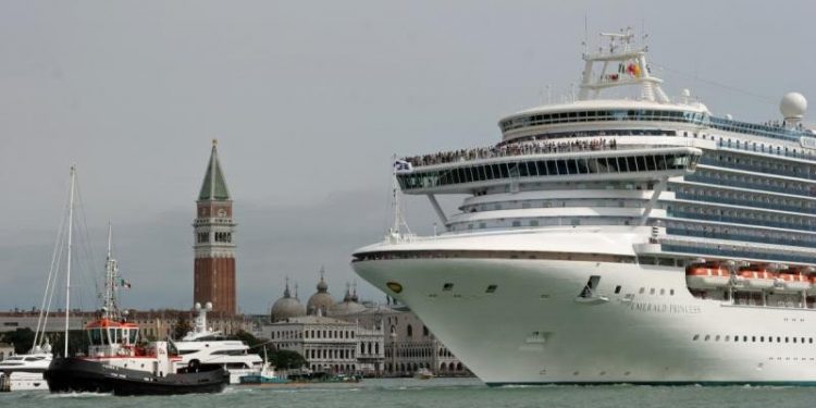 Venecia busca una solución definitiva para expulsar a los cruceros