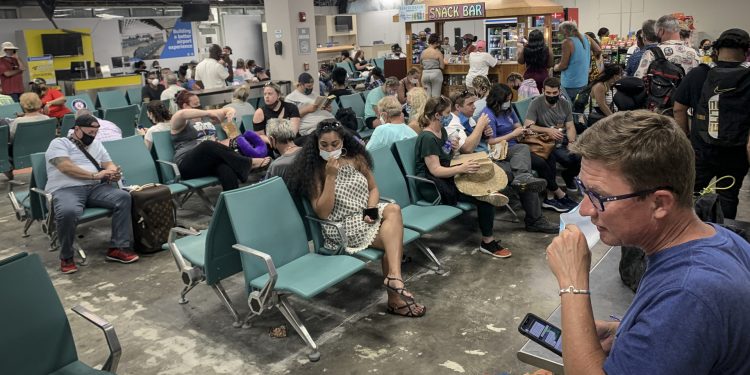Viajes por Semana Santa y 'spring break' aumentaron un 800% este año en comparación con 2020