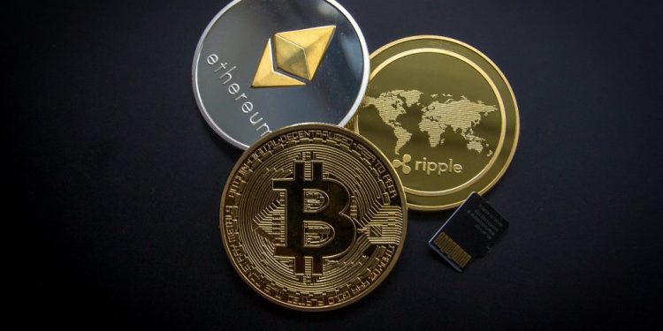 Viajes, turismo y criptomonedas: panorama económico mundial y situación en Costa Rica