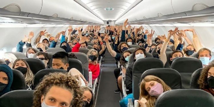 ¿Qué viajes quedan suspendidos con las nuevas restricciones?