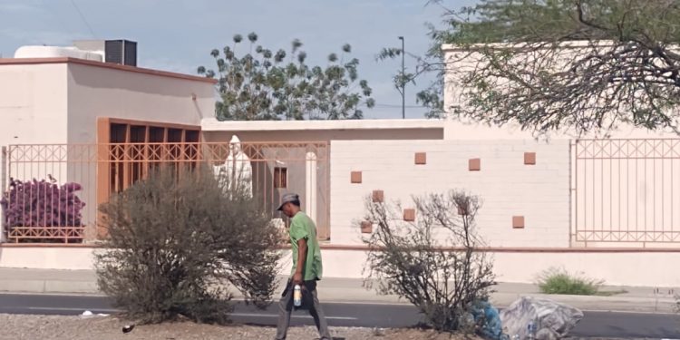 ‘Me han amenazado por no darles dinero’; los limpia vidrios se apoderan de Hermosillo