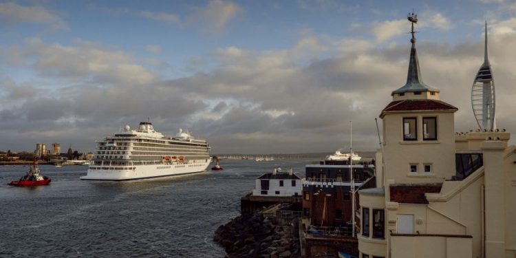 Reino Unido: Portsmouth recibe al crucero Viking Venus en la antesala a su bautizo
