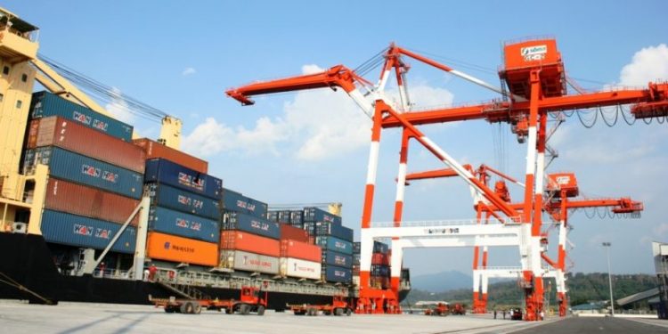 Filipinas: Puerto de Subic registra aumento de 10% en volumen de carga de contenedores