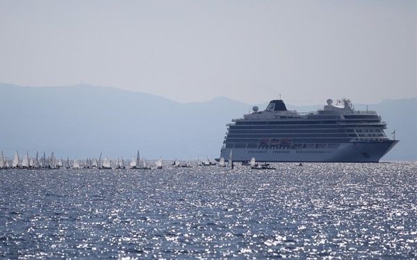 Crucero se detiene en Mallorca para dejar a miembros de la tripulación infectados con Covid-19