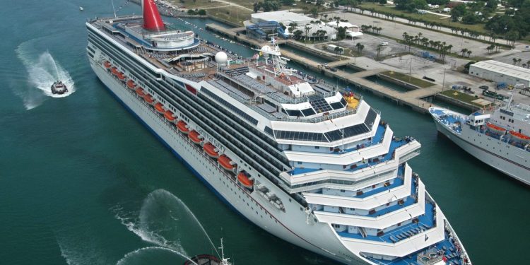 3 barcos de Carnival Corporation y un barco de Norwegian Cruise Line reanudarán el servicio a Alaska