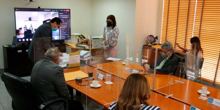 ATP apertura sobres de licitaciones para planes de ordenamiento en seis destinos turísticos - Spanish Version
