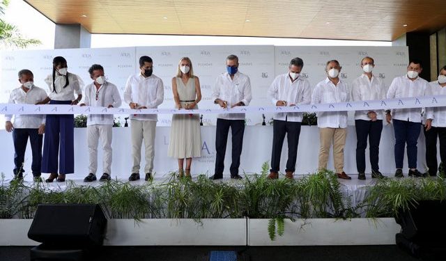 Abinader asiste a actividades en la zona este