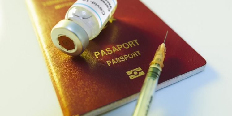 Agencias de viajes estiman que 10,000 costarricenses viajarán a Estados Unidos para vacunarse