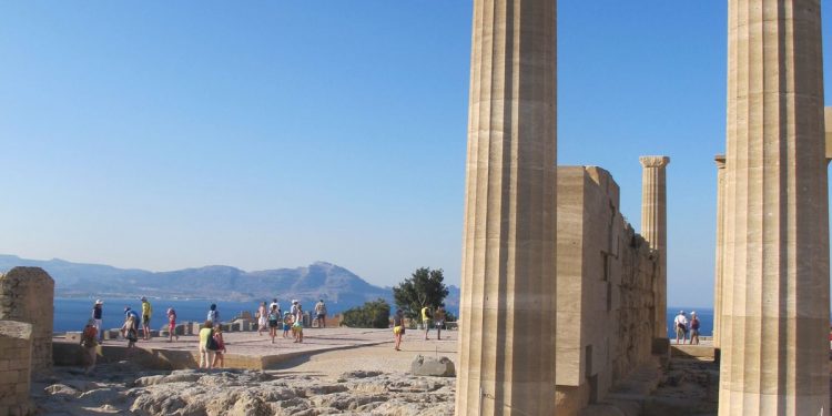 Aida y Tui Cruises ofrecen cruceros por Grecia desde mayo