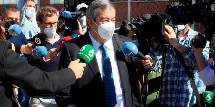 Álvarez-Cascos cargó a su partido 5.550 euros en viajes, hoteles, restaurantes y videojuegos, según la Fiscalía