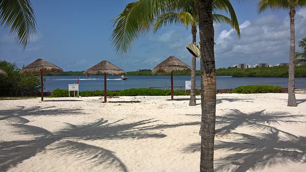Amenaza a Cancún: se debilitará la llegada de turistas al abrir cruceros