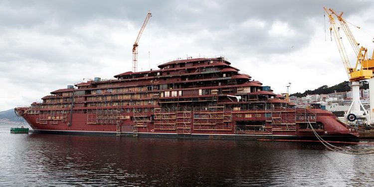 Barreras logra fondos para cancelar deuda del crucero Evrima