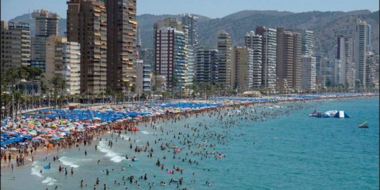 Benidorm monta su propia agencia de viajes: Visit Benidorm Travel | Noticias de Agencias de viajes