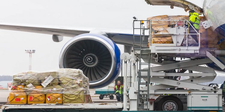 C.H. Robinson presenta recomendaciones para carga aérea