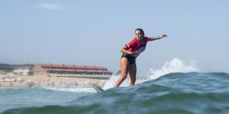 Cantabria promocionará el surf en un avión de Volotea