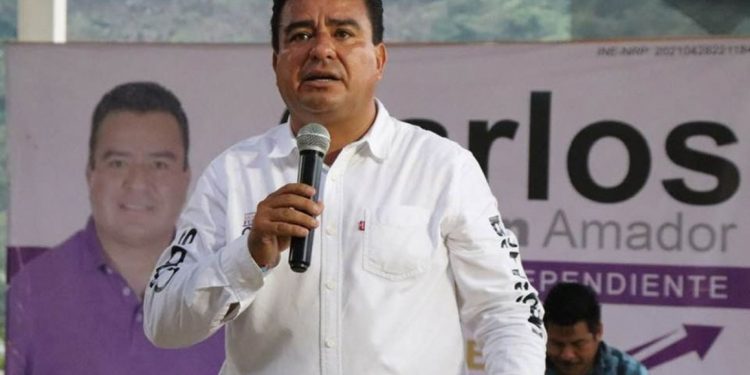 Carlos Barragán abandonó la campaña y se fue a Estados Unidos a hacer turismo de vacunas