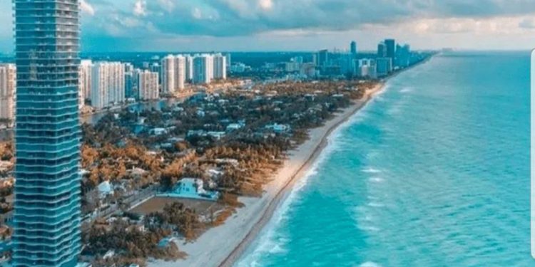 Coronavirus: agencias venden tours para vacunarse en Miami