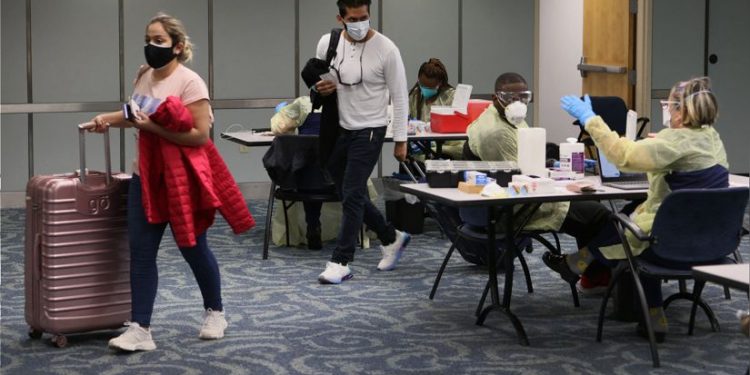 Coronavirus en Perú | Peruanos vacunados en el extranjero: Minsa calcula que son 70 mil y anuncia un registro para ellos