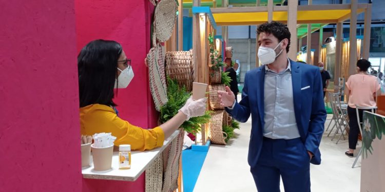 Costa Rica asiste en España a la primera feria turística presencial en 14 meses