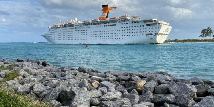 Cruceros podran operar siempre y cuando los tripulantes y viajeros esten vacunados