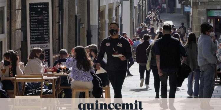 Diputación de A Coruña activa este lunes 9 millones para hostelería y agencias de viajes