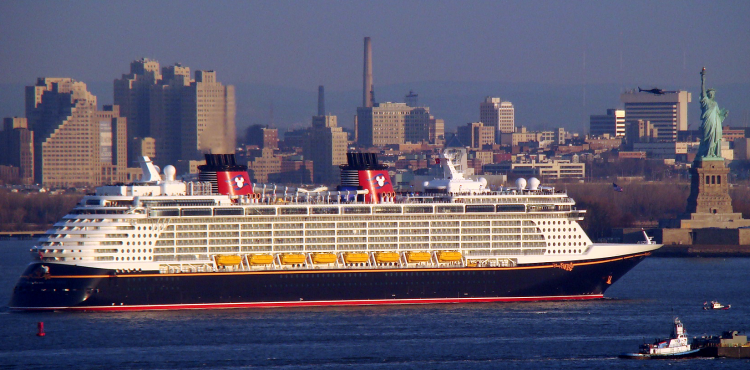 Disney Cruise Line extiende suspensión de cruceros en EE. UU.