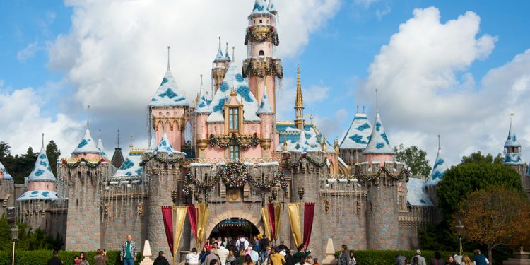 Disney se relaja ante COVID-19 y esta es la práctica que desaparece