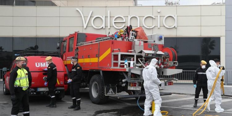 Dos detenidos en Valencia por falsificar informes PCR para poder viajar al extranjero
