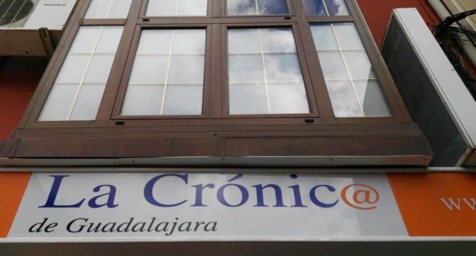 EDITORIAL / Las PCR son gratis... en Francia