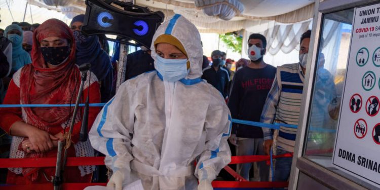 EE.UU. restringe los viajes provenientes de India ante la crisis por el COVID-19