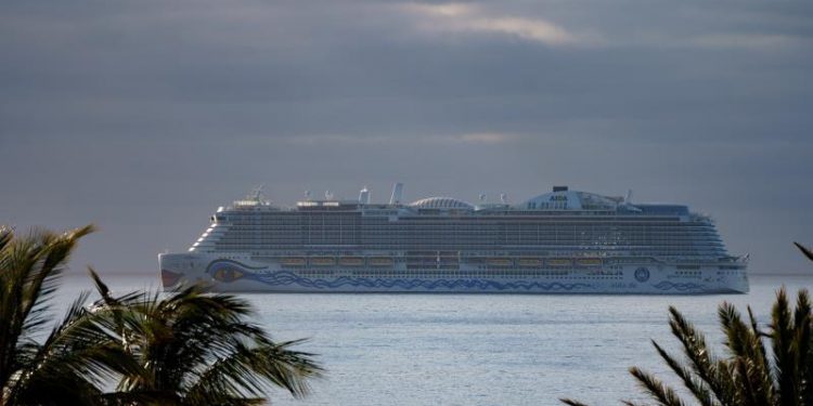 El sector turístico urge a reactivar sin demora los cruceros internacionales