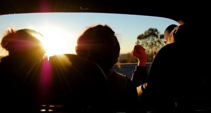 Protección solar en el interior de tu coche con lunas laminadas para este verano