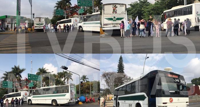 FPR bloquea crucero de Fonapas en Oaxaca por Día del trabajo