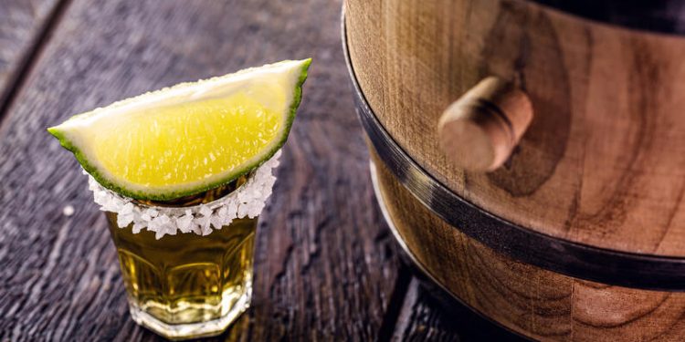 tequila shot limon barrica
