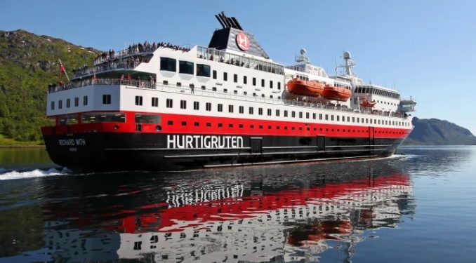 Hurtigruten Norway realiza una inversión a gran escala en baterías y biocombustible en su flota