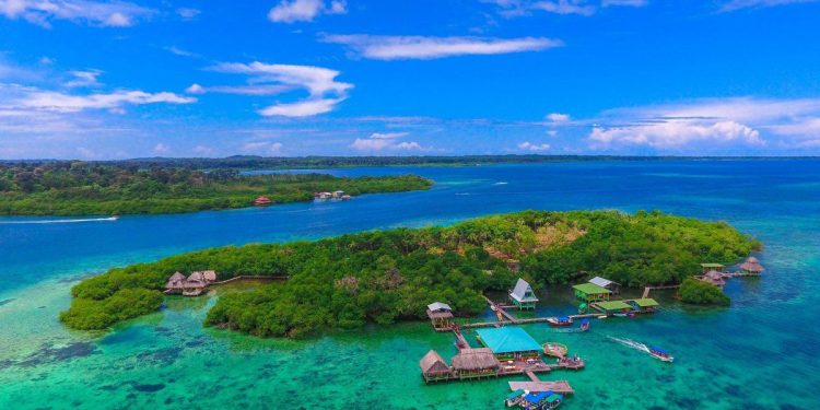 Isla Colón entre las mejores islas del mundo para retirarse