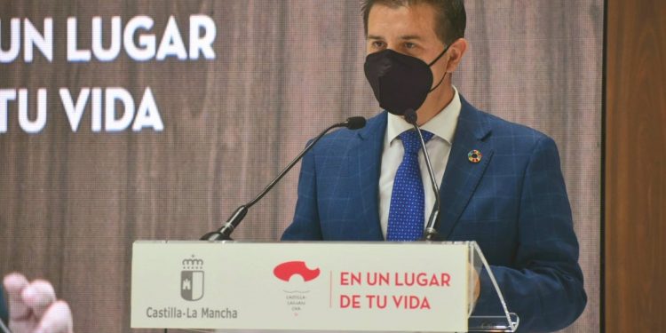La Diputación de Albacete presume en Fitur de la Vía Verde de Alcaraz, las carreteras paisajísticas y la Ruta de las Estrellas - Lanza Digital