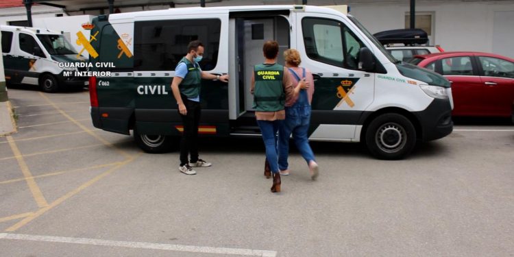 La Guardia Civil detiene a 4 personas en Alicante por trata y explotación sexual de mujeres