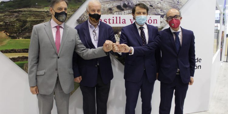 La Junta logra sus objetivos de negocio en FITUR superando los 1.100 contactos comerciales, un 13 % más que en la pasada edición