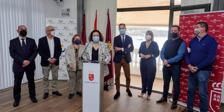 La Región de Murcia autoriza que Cartagena reprenda la actividad de los cruceros