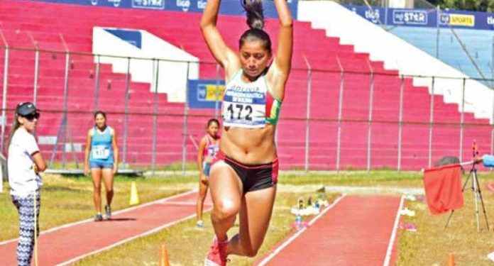 La tarijeña Valeria Quispe se prepara para viajar a Ecuador